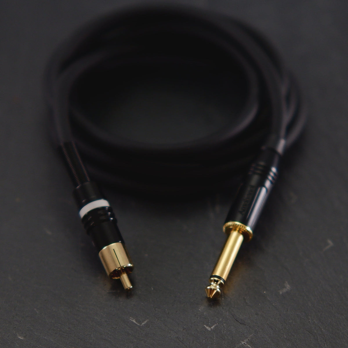 Hard Craft RCA-Kabel Heavy Duty, schwarz, vergoldet